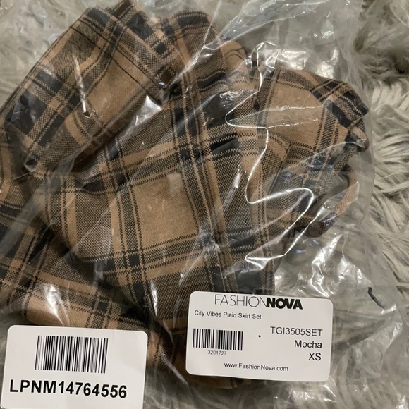 Plaid Skirt set NWT - Picture 2 of 4